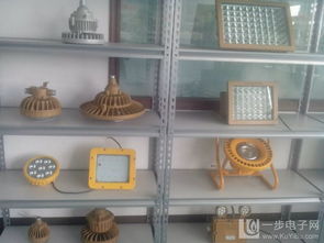 車(chē)間廠用防爆燈選購(gòu)指南 吊掛式LED防爆燈120W價(jià)格與燈具塑件解析